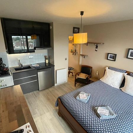 Studio 24 - Coucher De Soleil & Vue Mer Courseulles-sur-Mer Exterior foto