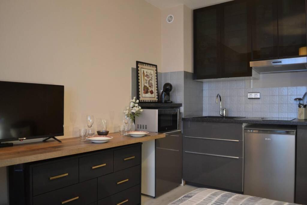Studio 24 - Coucher De Soleil & Vue Mer Courseulles-sur-Mer Exterior foto
