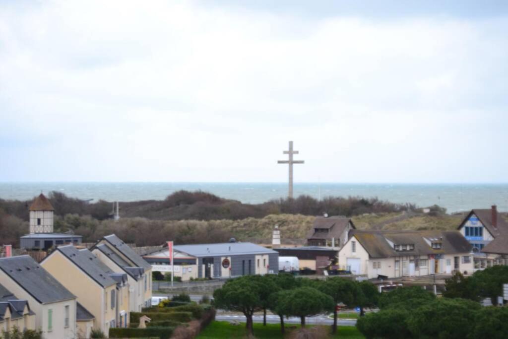 Studio 24 - Coucher De Soleil & Vue Mer Courseulles-sur-Mer Exterior foto
